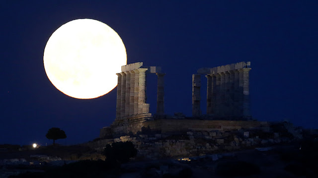 Έχει πανσέληνο απόψε…κι είναι ωραία !
