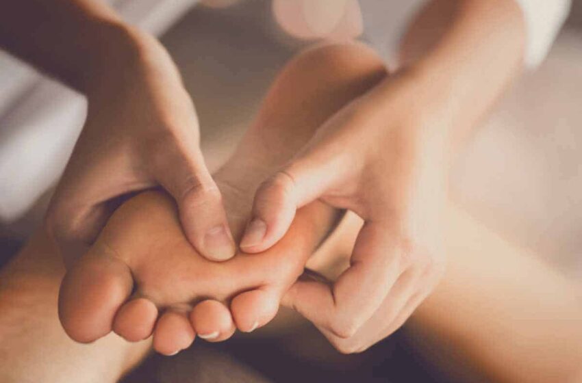  Γιατί πρήζονται τα πόδια σου, πώς θα απαλλαγείς