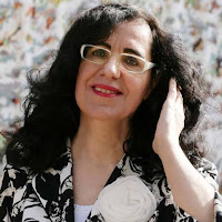  Τριανταφυλλιά Κωνσταντινίδου”Το γράψιμο είναι μια πλημμυρίδα από συναισθήματα και μνήμες”
