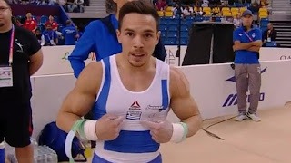  «Ισόβια» χρυσός ο Λευτέρης Πετρούνιας! (vid)