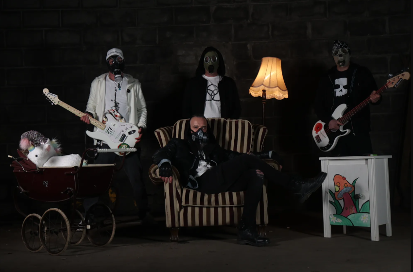  Chiral Release Νέο Single  “In The Company Of Wolves”